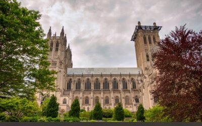 Más allá de los siglos: Historia, arquitectura y arte en la Catedral de Washington